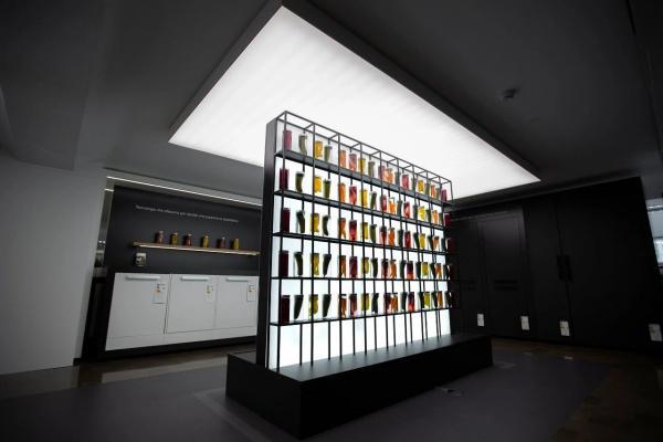 业展厅设计案例-深圳信可威尊龙AG人生就是博家电企(图2)